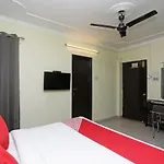 Oyo Flagship 118 Atithi Satkar