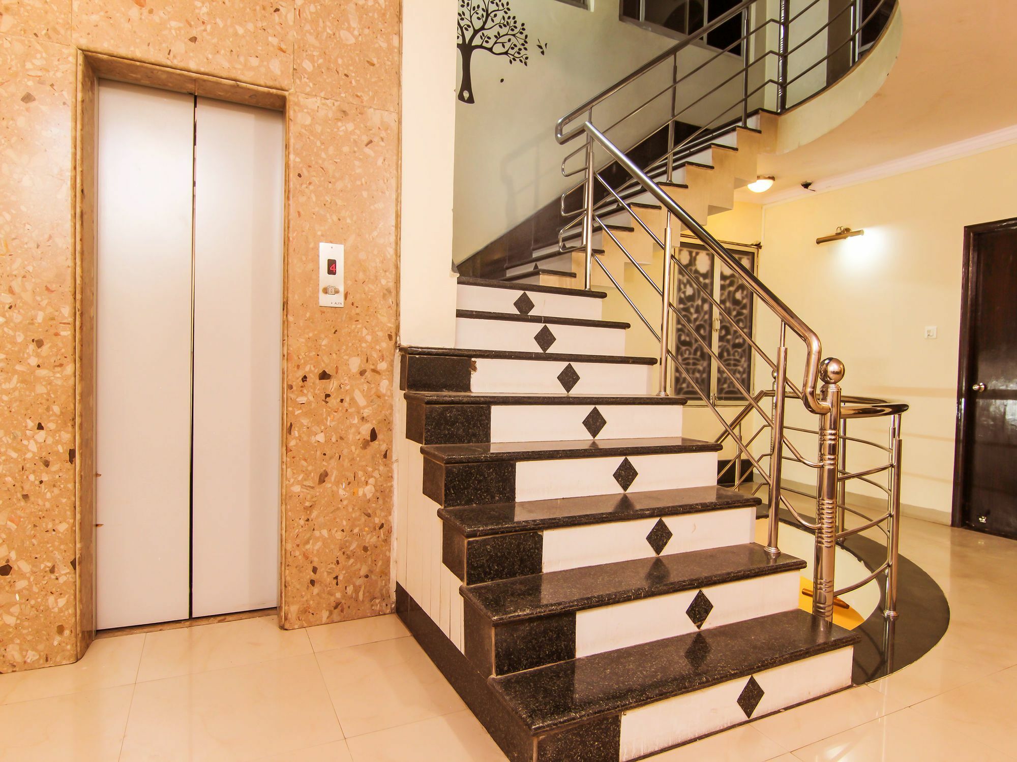 Oyo Flagship 118 Atithi Satkar Hotel 3*